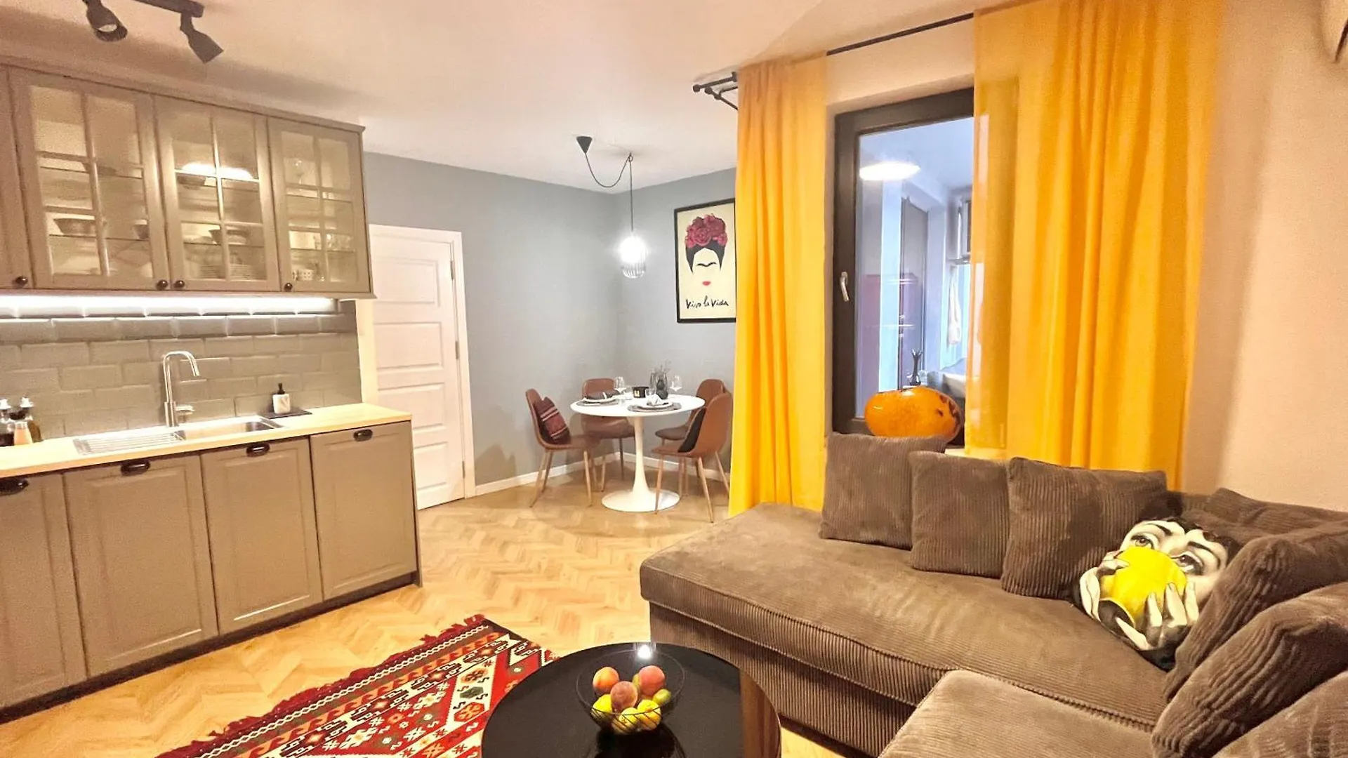 Opera Theatre Apartment With A Courtyard Varna Bulgarien